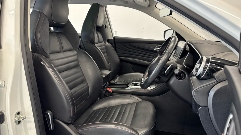 MG Hs 1.5 T-GDI Exclusive 5dr DCT Petrol Hatchback